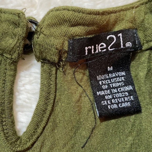 Olive Green‎ Rue21 Wanderlust Top - Picture 4 of 6